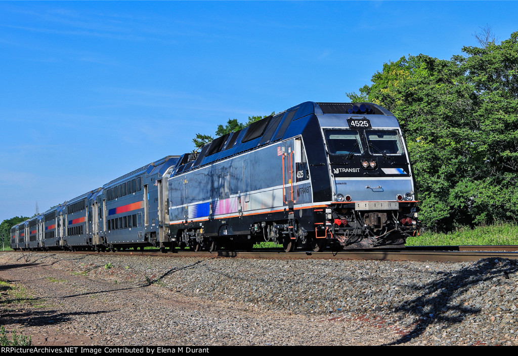 NJT 4525 on train 5531